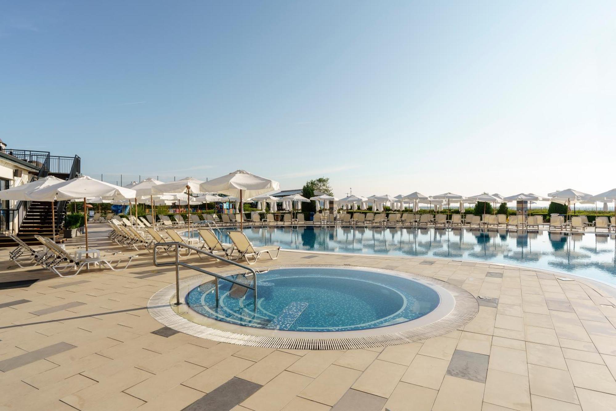 Hotel Alua Helios Bay à Obzor Extérieur photo