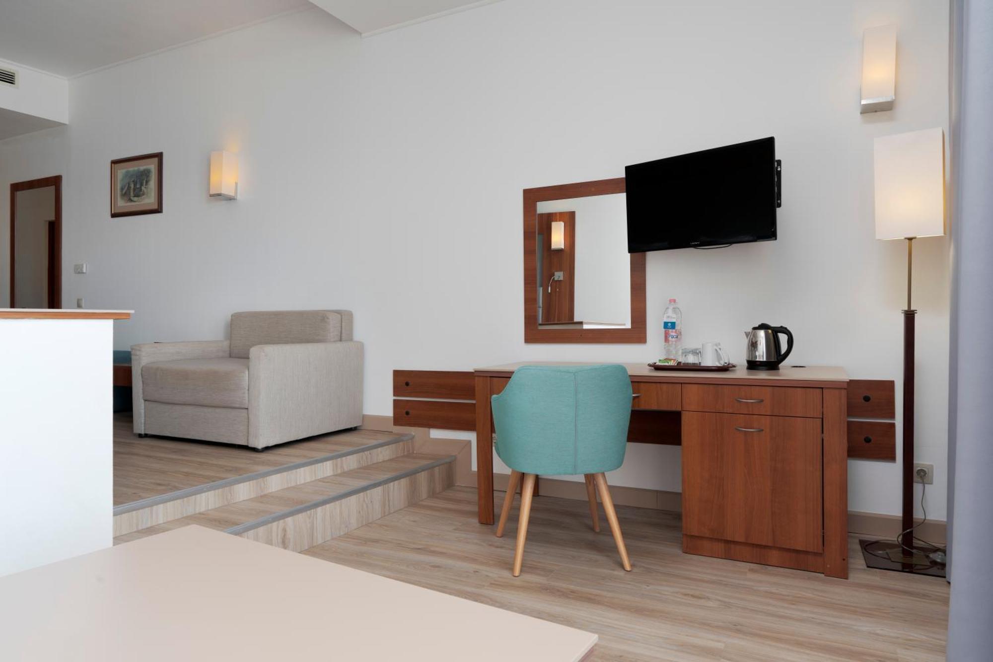 Hotel Alua Helios Bay à Obzor Extérieur photo