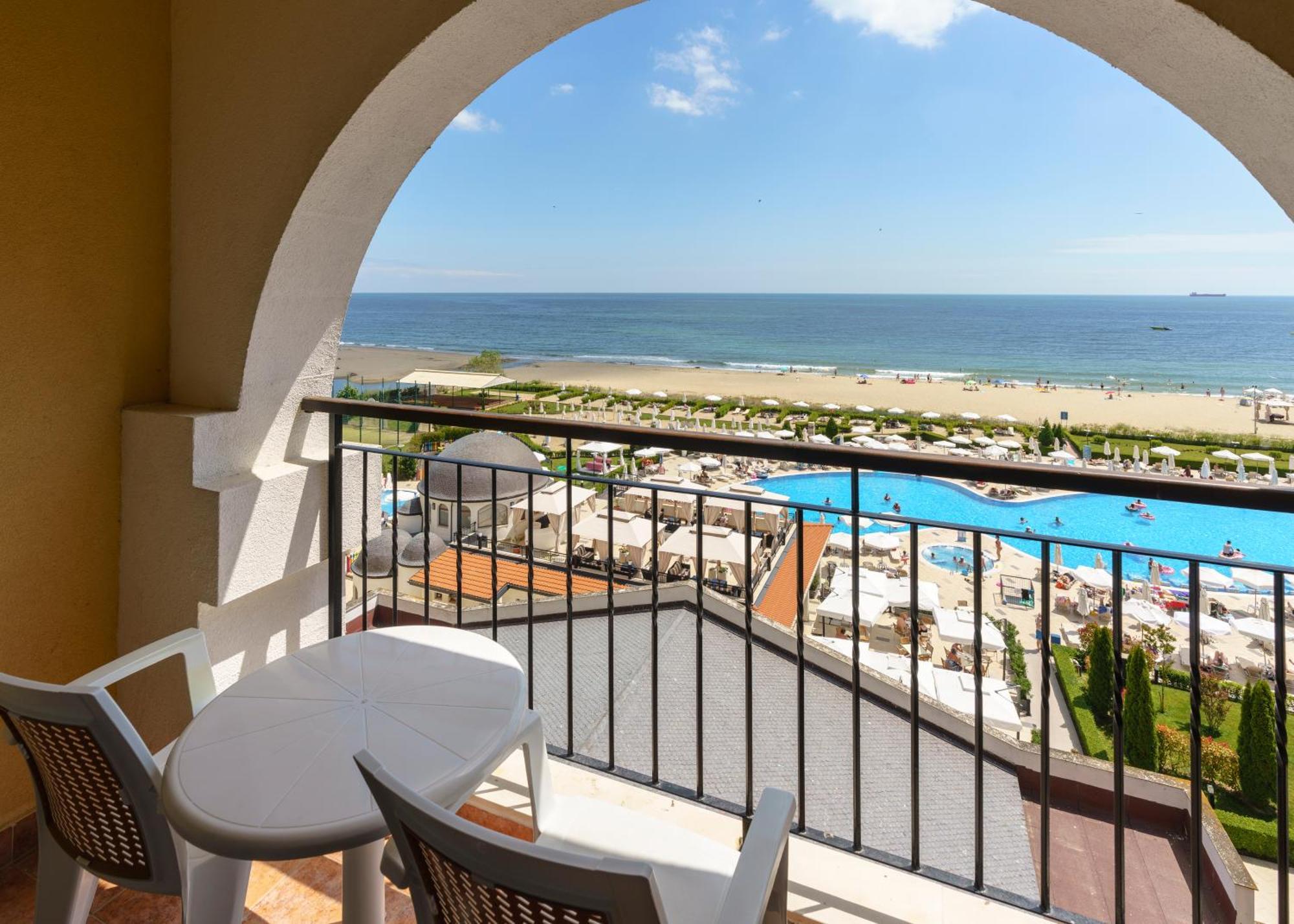 Hotel Alua Helios Bay à Obzor Extérieur photo