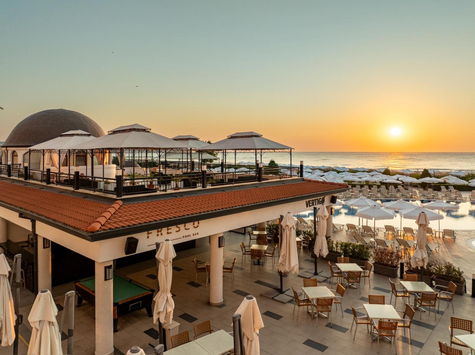 Hotel Alua Helios Bay à Obzor Extérieur photo