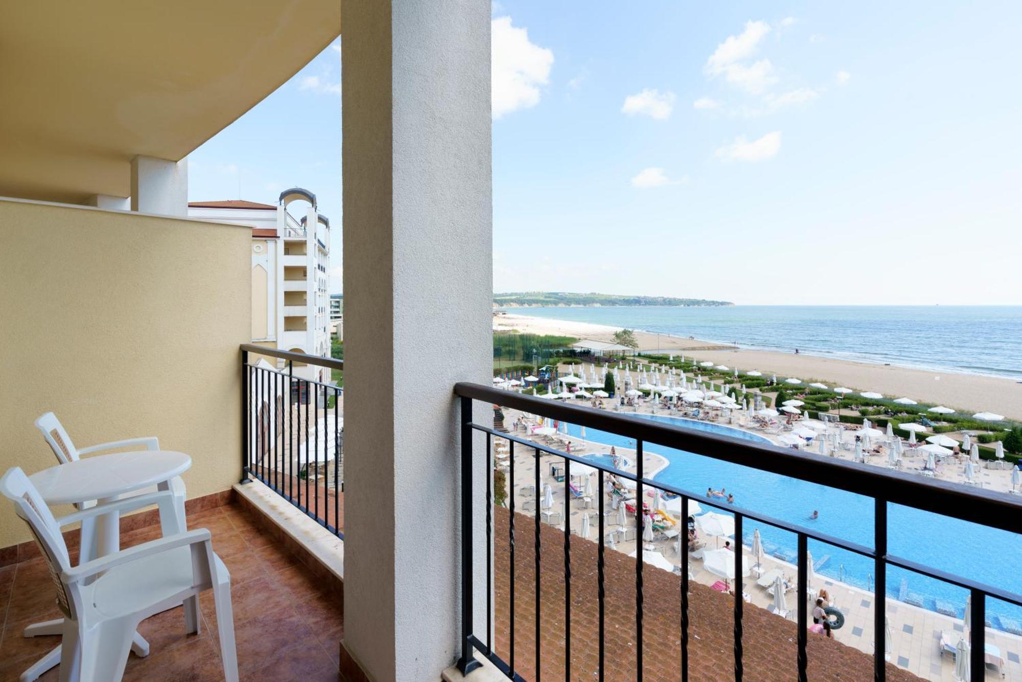 Hotel Alua Helios Bay à Obzor Extérieur photo