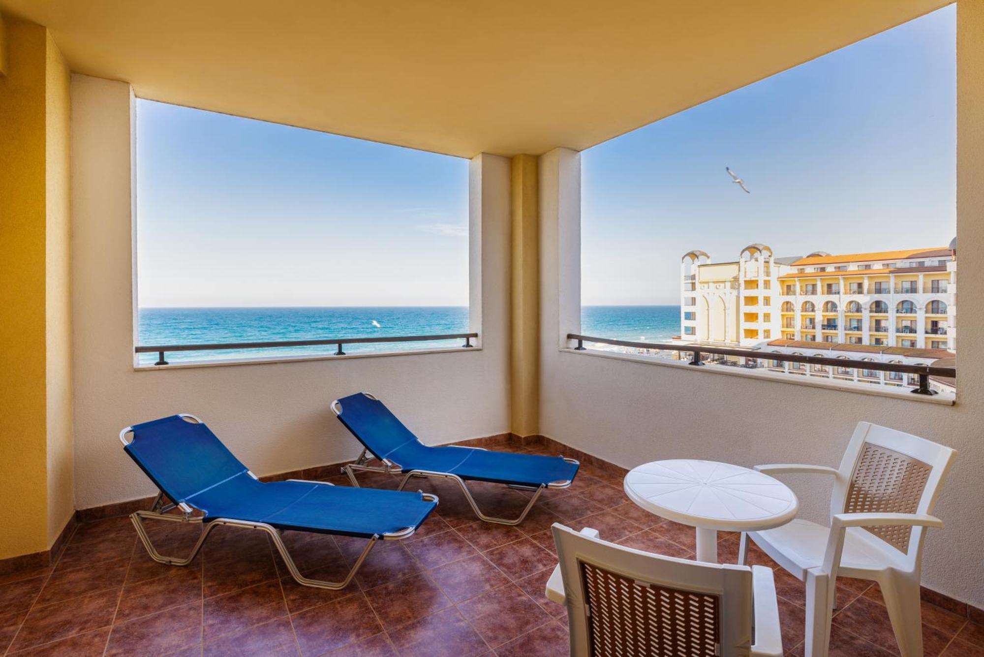 Hotel Alua Helios Bay à Obzor Extérieur photo